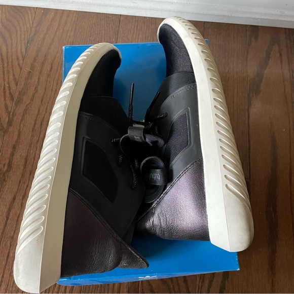 Adidas Tubular Defiant Sneakers - Picture 9 of 13